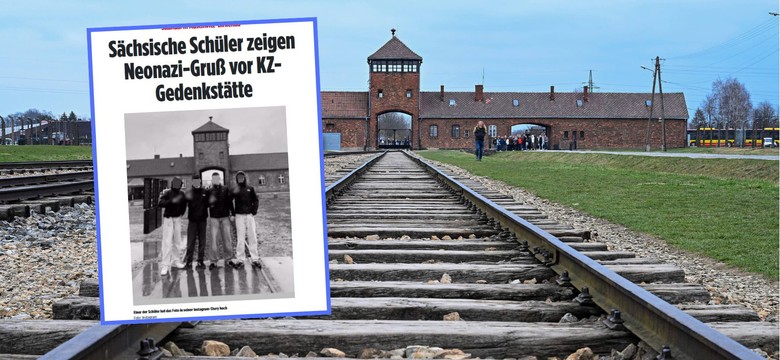 Zdjęcie z Auschwitz obiegło sieć. Skandal na wycieczce niemieckich uczniów