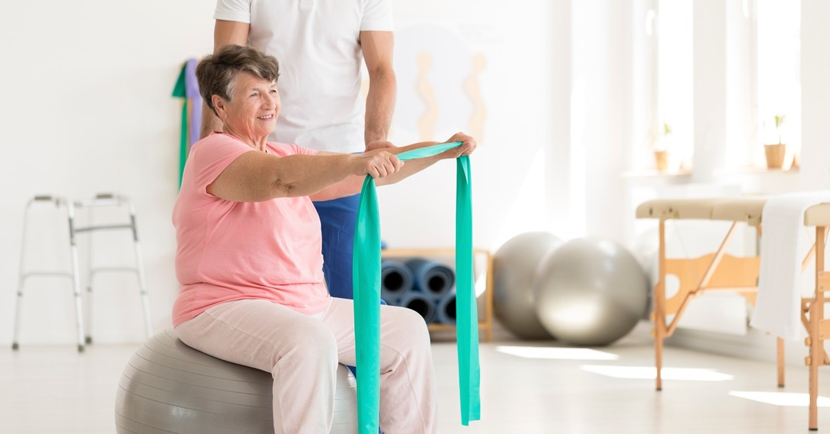 Sanatorium na NFZ poza kolejnością. Te osoby wyjadą szybciej [LISTA UPRAWNIONYCH]