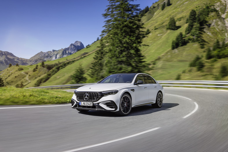 Mercedes-AMG E 53 Hybrid 4Matic+ (2024)