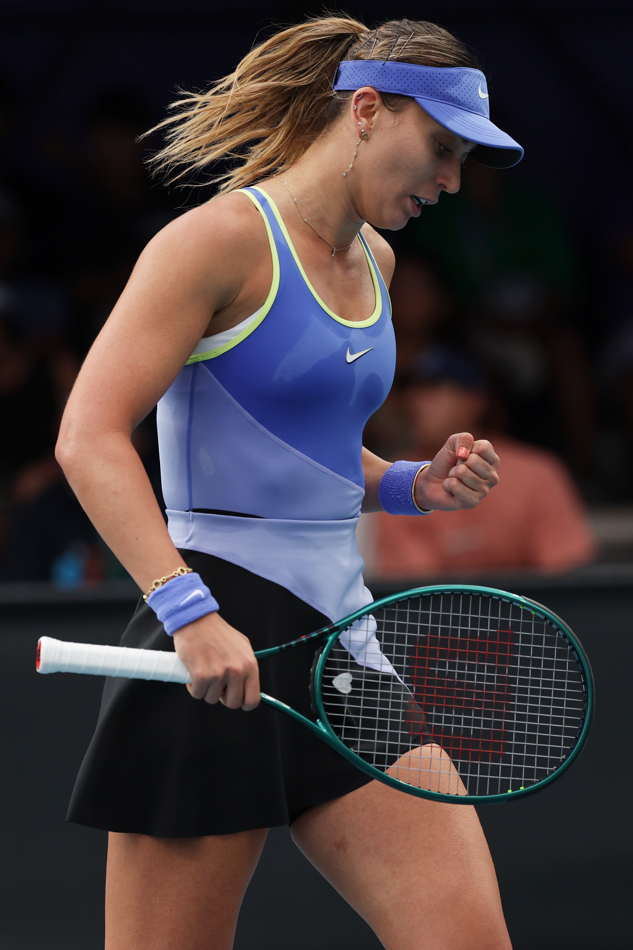 Badosa avanza como única española que queda en el Open de Australia