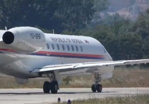 Poletanje aviona Vlade Srbije za Tivat