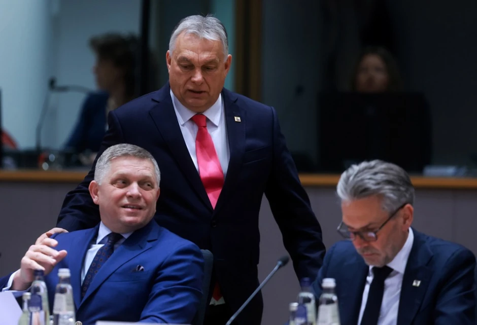 Robert Fico i Viktor Orban na samitu Evropskog saveta u Briselu 20. marta 2025.
