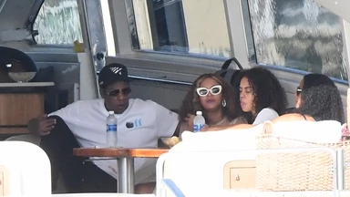 Beyonce i Jay Z wypoczywają na jachcie w Miami