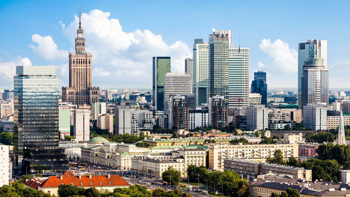 Warszawa przypomina Berlin sprzed 10 lat i przyciąga coraz więcej młodych ludzi z całego świata - pisze "Süddeutsche Zeitung".