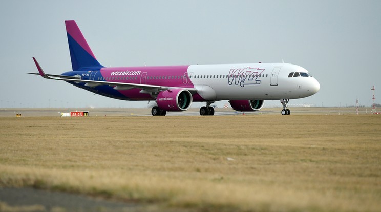 Komoly büntetést kapott a WizzAir /Fotó: MTI/Koszticsák Szilárd