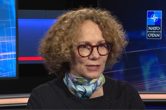 "TRAJAN MIR MOŽE DOĆI SAMO IZNUTRA" Zamenica generalnog sekretara NATO za Blic TV: Optimizacija Kfora biće postepena, reagovaćemo brzo ako se situacija pogorša (VIDEO)