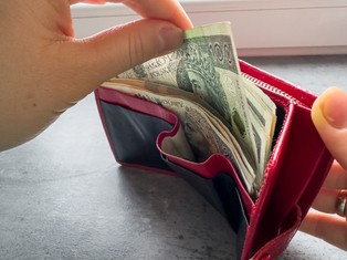 Inflacja w strefie euro w lipcu odczuwalna dla portfeli. Eurostat publikuje najnowsze dane