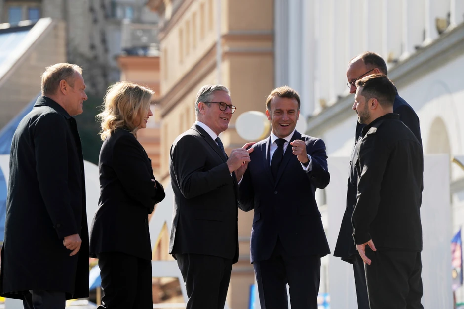 Makron, Starmer, Merc i Tusk sa Zelenskim i njegovom suprugom Olenom u Kijevu