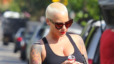 Amber Rose eksponuje pośladki