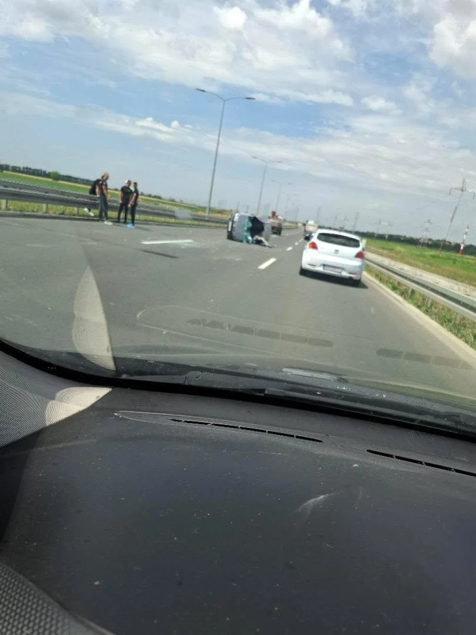 Saobraćajna nesreća autoput Novi Beograd-Surčin