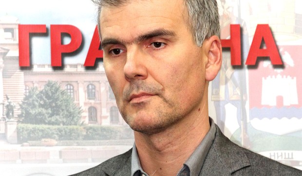 Dr Dušan Milisavljević