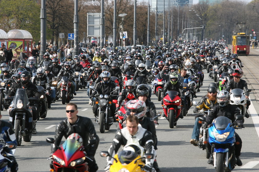 Marsze, przejazdy i maratony zablokują stolicę. Lepiej przygotować się na te utrudnienia.