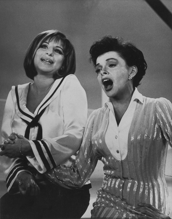 Barbra Streisand i Judy Garland w "The Judy Garland Show", 1963 r.