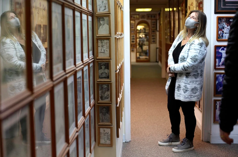 MIšel u sedištu kompanije svog oca