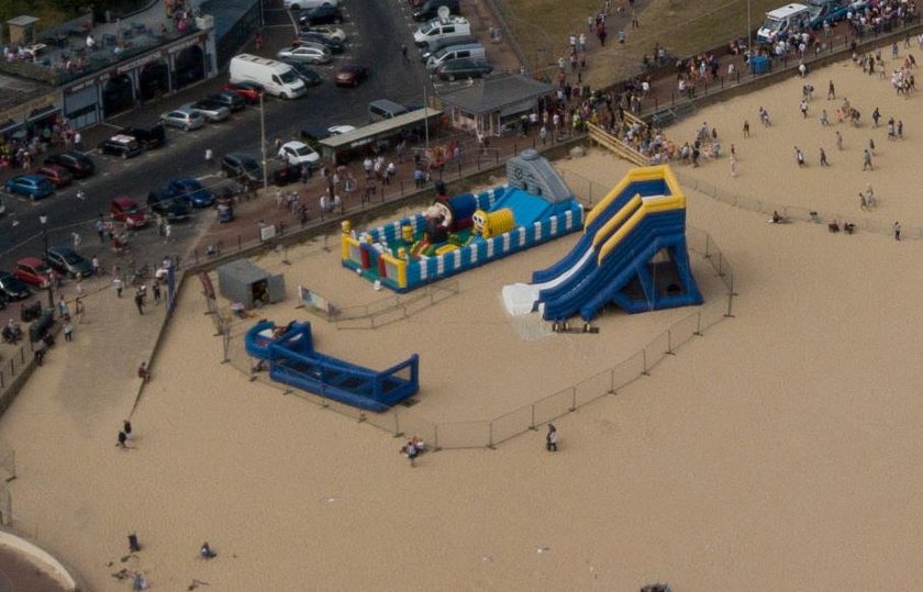 Tragedia na plaży. Matka patrzyła jak jej córeczka umiera