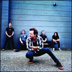 Pearl Jam najlepszy od lat na 'Lightning Bolt'
