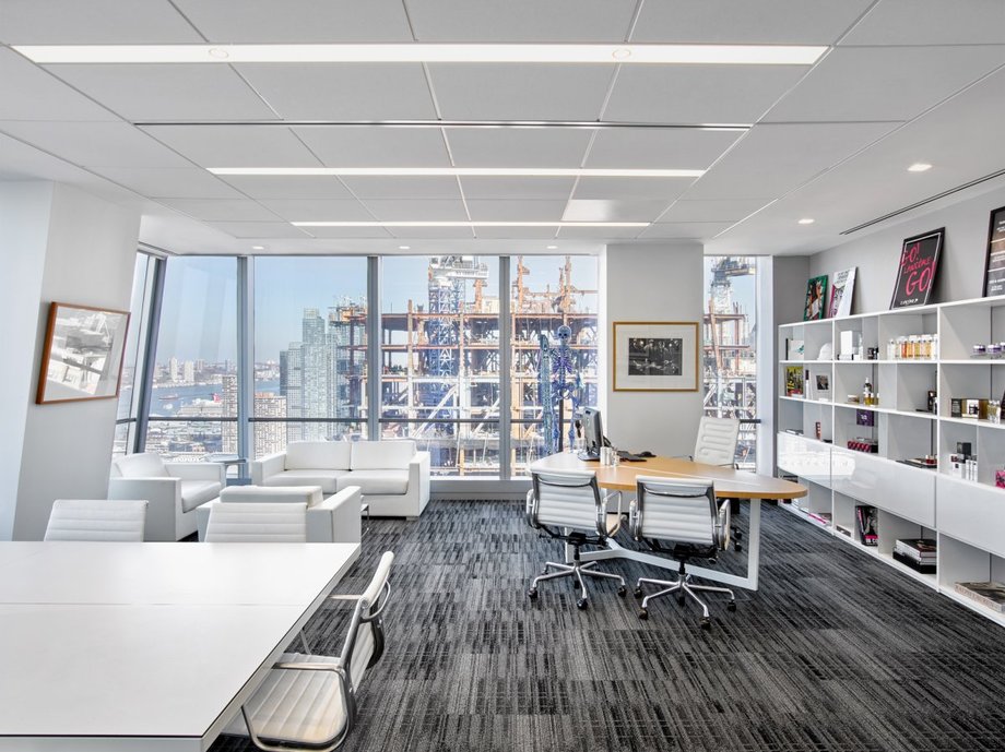 the-space-was-designed-by-gensler-the-firm-that-also-worked-on-etsy-and-cond-nasts-new-offices