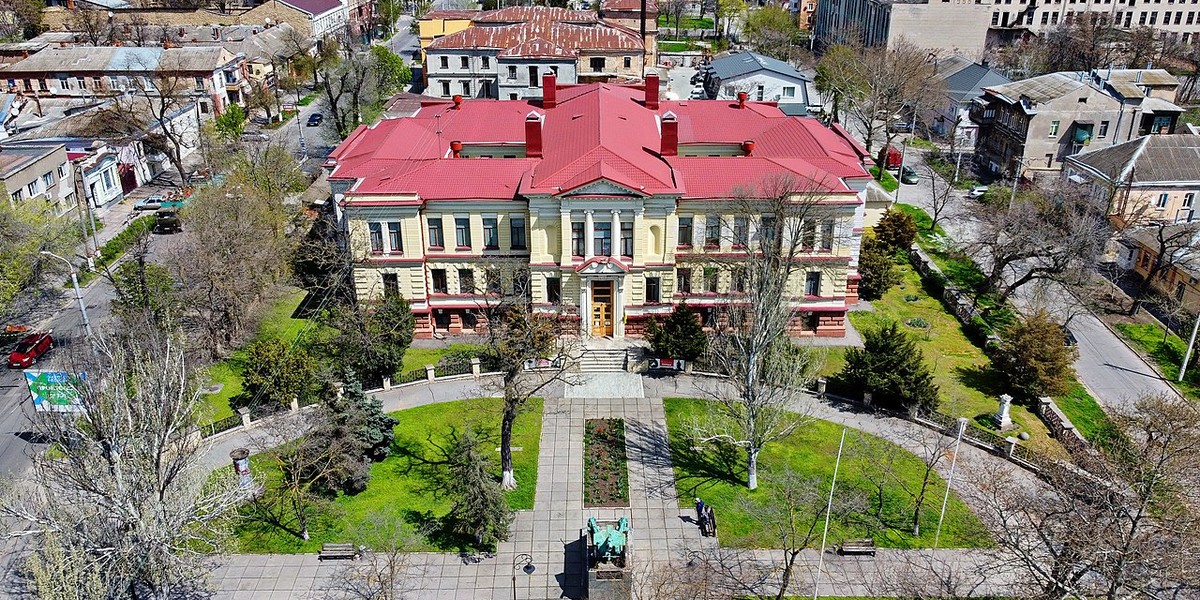 Tak wyglądało centrum Chersonia przed pełnoskalową wojną w Ukrainie.