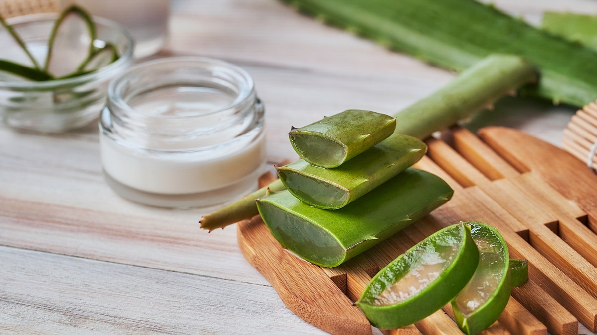 Amióta tudom, mit tesz az aloe a bőrömmel, nem költöm a pénzem drága krémekre