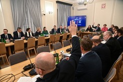 Komisja Śledcza ds. 'wyborów kopertowych'. Komisja ustawodawcza 'za'