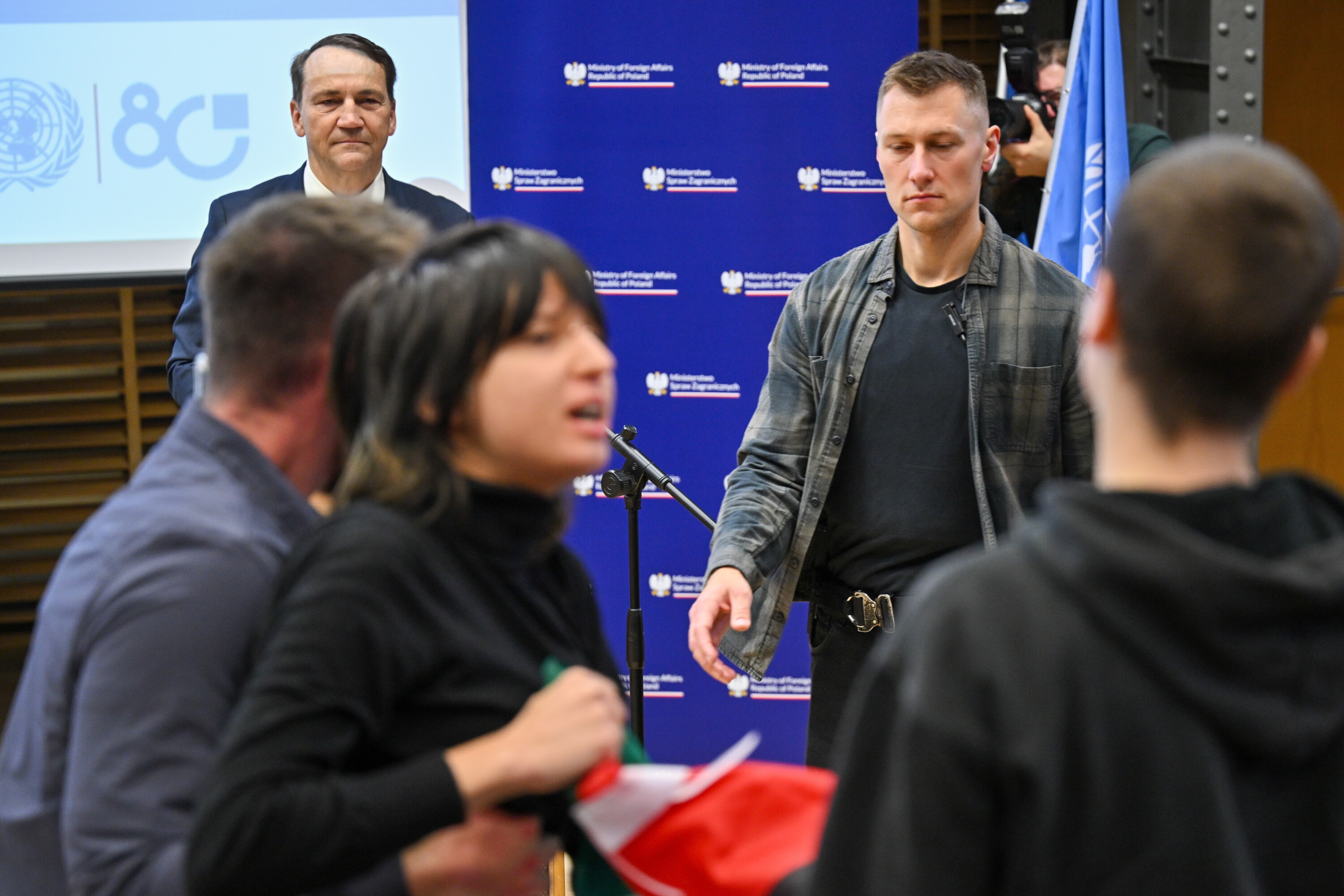 Studenci przerwali Sikorskiemu: Zarzut wspierania ludobójstwa w Gazie