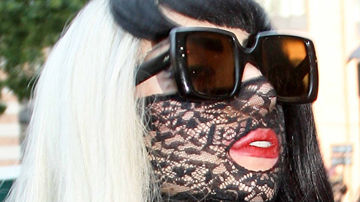 Sado-maso w wersji "Mortal Kombat", czyli Lady Gaga