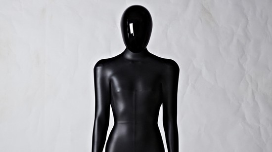 Most már csak az ördög visel Balenciagát?