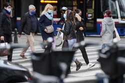 Ziołami i obrazkami... Wysyp szarlatanów leczących z Covid-19