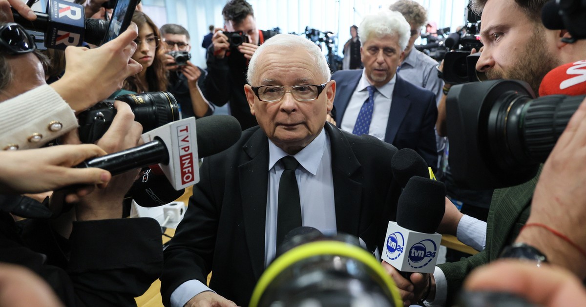 Burzliwe przesłuchanie Kaczyńskiego. Dwóch posłów wykluczonych [NA ŻYWO]
