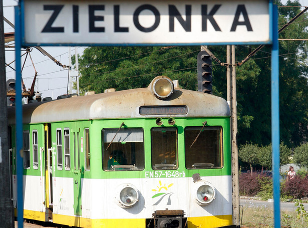 Wypadła z pociągu, bo było za gorąco