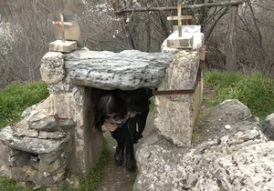 Misterija Niškog Ostroga i "šupljeg kamena"