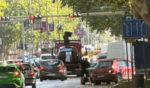 Pauk odneo mladenački automobil