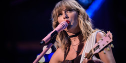 Na czym polega fenomen Taylor Swift? "Wcale nie zamierzała zostać gwiazdą muzyki pop"