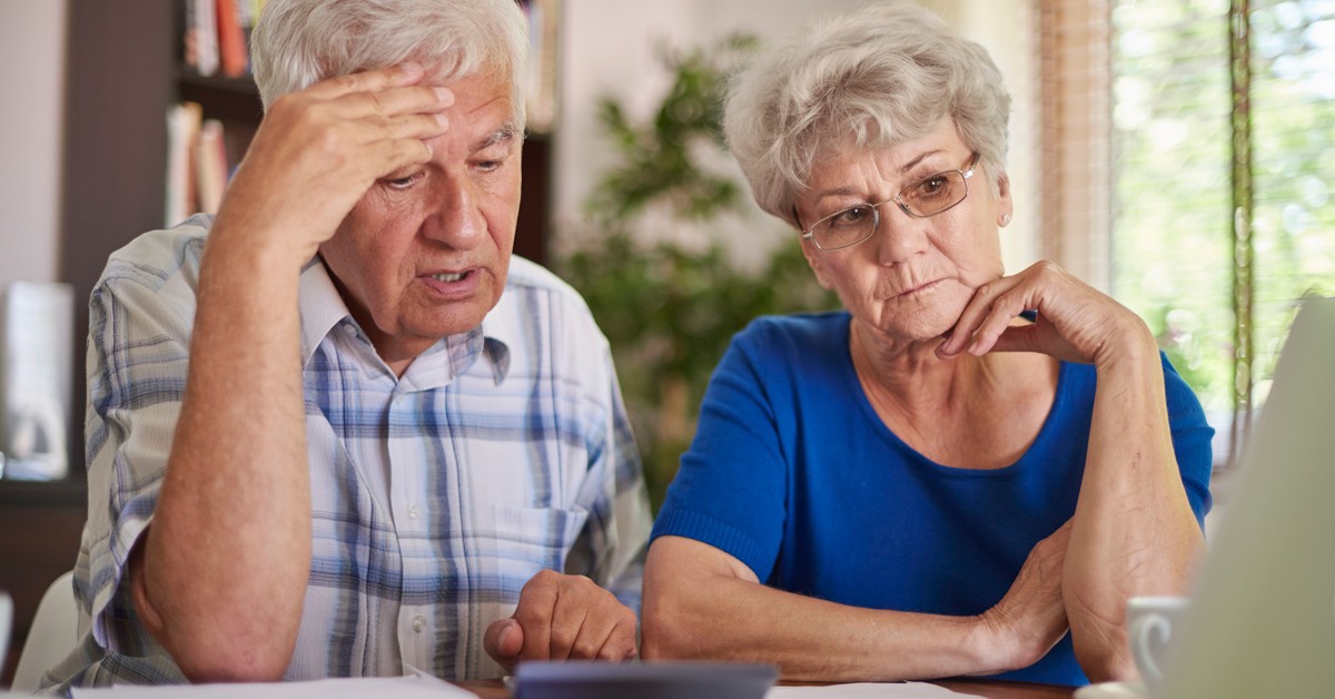 Polscy emeryci wychodzą z długów, bo pracują choćby po siedemdziesiątce