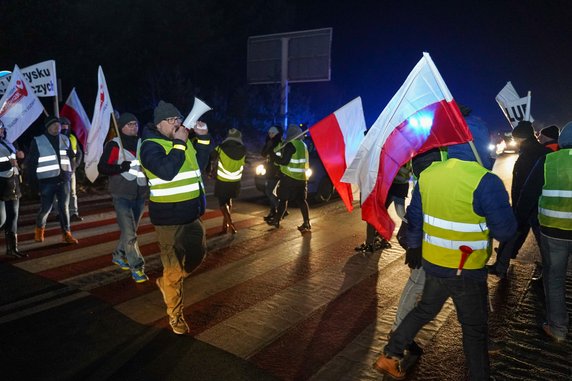 Pracownicy spółki Elbest Security zablokowali drogi dojazdowe do kopalni i elektrowni Bełchatów