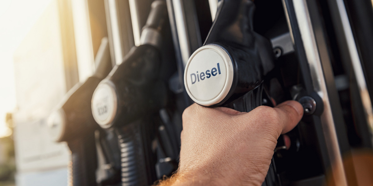 Analitycy zauważają, że w minionym tygodniu wyraźnie spadły ceny paliw, zwłaszcza oleju napędowego