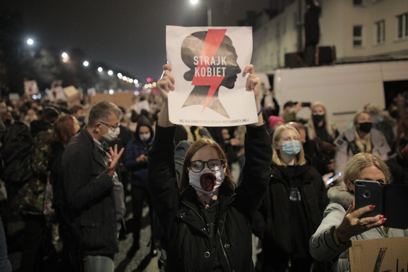 Prezes NRL: Wyrok TK to nieodpowiedzialne prowokowanie obywateli do manifestacji w czasie pandemii