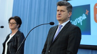 Palikot: dlaczego Seremet kryje Macierewicza?