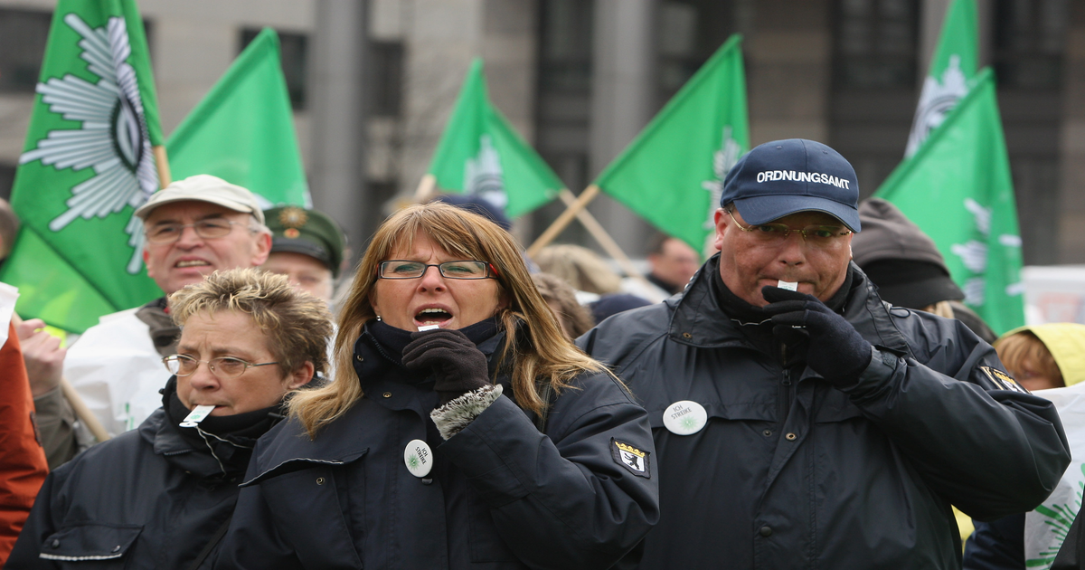 Bundesweite-Warnstreiks-am-Dienstag-Tunnelsperrungen-und-Staus-drohen
