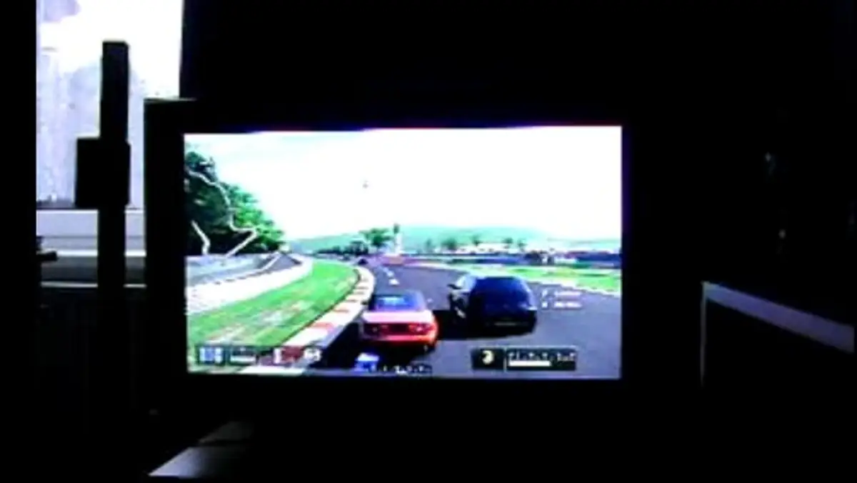 Człowiek, który gra już w Gran Turismo 5, zarejestrował trochę gameplayu