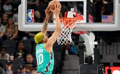 Jeremy Sochan awansował na siódme miejsce w rankingu debiutantów