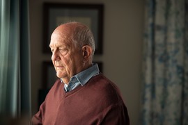 Udovac KOSTA iz Kragujevca oženio se u 75. godini: "Moja deca su SMRTNO LJUTA NA MENE, a ja sam to uradio ZBOG NJIH"