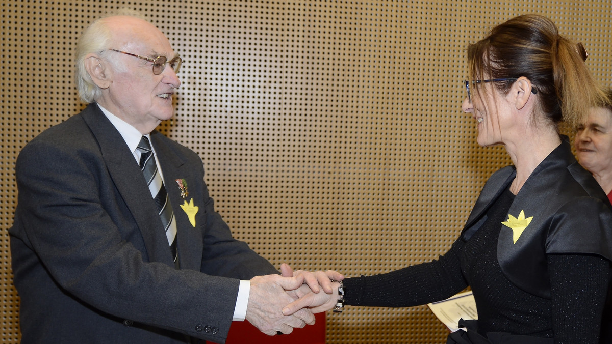 Ośrodek Edukacyjno-Muzealny "Świętokrzyski Sztetl" z Chmielnika, jako jedyna instytucja ze świętokrzyskiego, otrzymał Medal Powstania w Getcie Warszawskim. To prestiżowe wyróżnienie co roku przyznaje Stowarzyszenie Żydów Kombatantów i Poszkodowanych w II Wojnie Światowej na wniosek dyrektora Muzeum Historii Żydów Polskich POLIN.