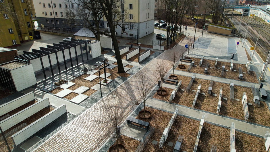 Upamiętnienie terenu cmentarza ewangelickiego wraz z budową węzła przesiadkowego w Olsztynie