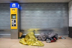 "Nie mieliśmy jedzenia. Jesteśmy całkowicie wyczerpani". Awaria na kolei w Amsterdamie