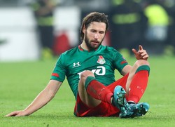 Grzegorz Krychowiak strzelił szóstego gola w sezonie. 90 minut Macieja Rybusa