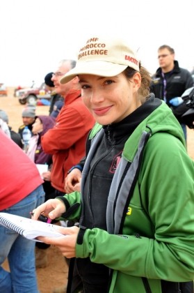 Anna Dereszowska też zebrała kilka krytycznych ocen za reklamę kosmetyków  'Dlaczego oni jej to zrobili? Reklama-ostrzeżenie, jak nie używać Photoshopa'  -skomentowała plakat reklamowy z Dereszowską Daria Szajnar