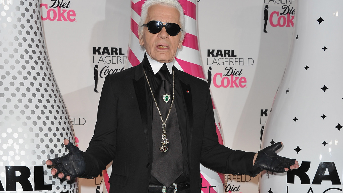 Karl Lagerfeld promuje nową butelkę Coca Coli Light