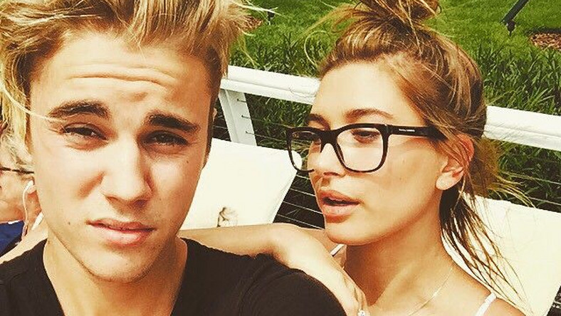 Justin Bieber Singers Girlfriend Hailey Baldwins Phone