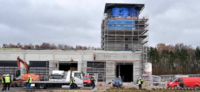 Lotnisko w Radomiu za 800 mln zł. Kto będzie z niego latał?